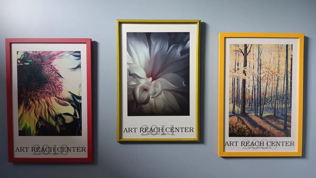 Mountain Town Rehab clinic wall art